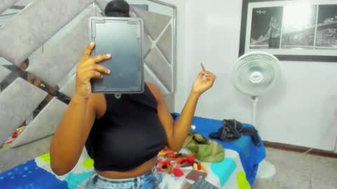 Eva And Emmanuel online show from 01/06/26, 12:09