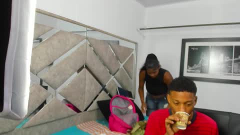 Eva And Emmanuel online show from 02/10/26, 01:15