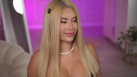 Snapshot of evazane chatting on 01/10/26, 09:05 Eva online show from 01/10/26, 09:05