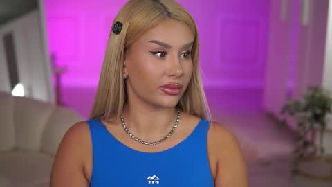 Snapshot of evazane chatting on 01/14/26, 10:03 Eva online show from 01/14/26, 10:03