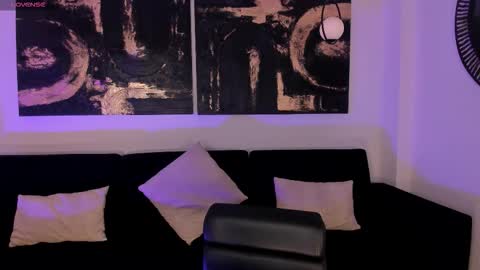 Eve  online show from 09/15/25, 06:52