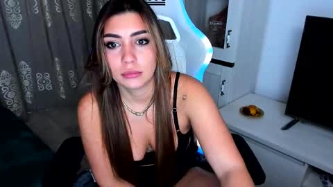 eveeevian online show from 02/21/25, 05:09