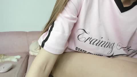 Snapshot of evelin_gh1 chatting on 03/08/26, 10:57 Evelin online show from 03/08/26, 10:57