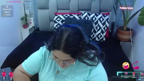 evelin zaens online show from 05/01/26, 04:28