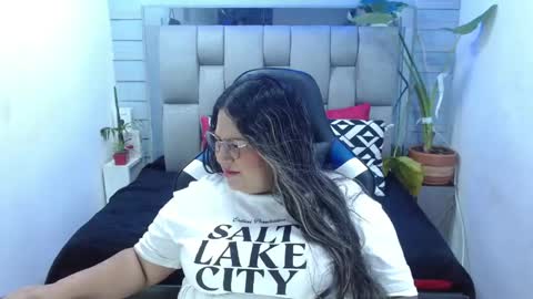 evelin zaens online show from 05/11/26, 05:13