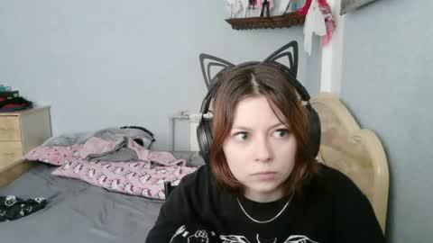 Snapshot of evelinamercer chatting on 07/03/26, 09:05 Alice 3 online show from 07/03/26, 09:05