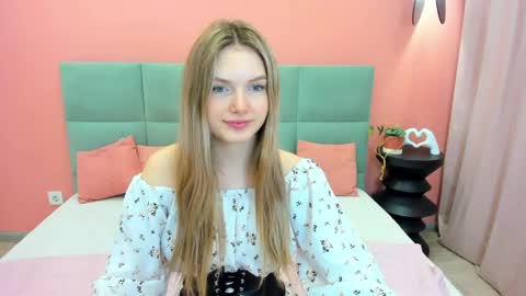 Eveline online show from 05/03/26, 08:31