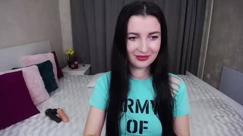 Evelin online show from 11/20/25, 06:24