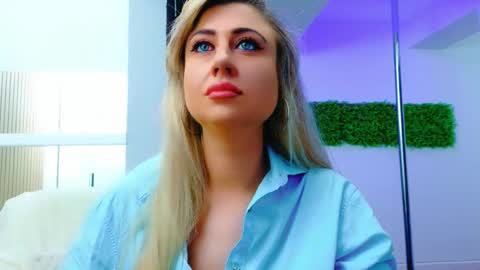 EvelinHill online show from 03/15/26, 05:02