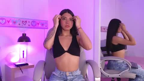 Snapshot of evelinlopez_gh chatting on 12/05/24, 05:04 Evelin online show from 12/05/24, 05:04