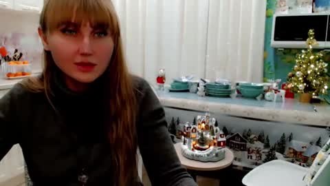 Snapshot of evelove33 chatting on 01/09/26, 05:26 evelove online show from 01/09/26, 05:26