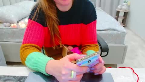 Snapshot of evelove33 chatting on 03/21/26, 05:05 evelove online show from 03/21/26, 05:05