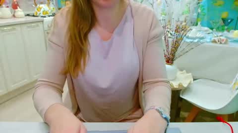 Snapshot of evelove33 chatting on 04/13/26, 03:39 evelove online show from 04/13/26, 03:39