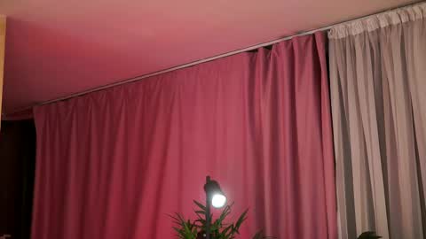 Evelyn online show from 02/09/25, 07:09