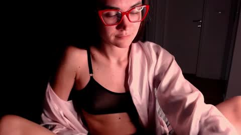 Evelyn online show from 06/18/26, 06:56