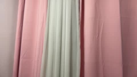 E V E L Y N  online show from 12/18/25, 11:44