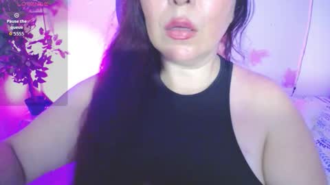 Snapshot of evelyn_mature19 chatting on 10/01/25, 06:14 Juliana online show from 10/01/25, 06:14