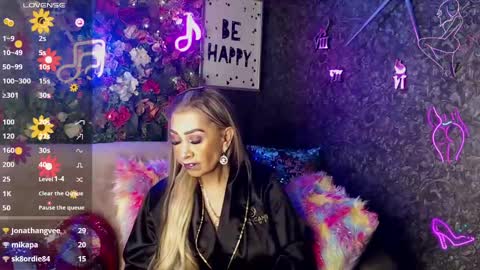 EvelynaGrey online show from 01/30/25, 10:40