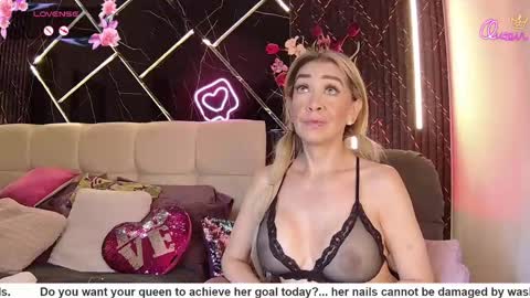 Snapshot of evelynagrey chatting on 05/15/26, 11:23 EvelynaGrey online show from 05/15/26, 11:23