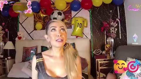 EvelynaGrey online show from 06/25/26, 08:19