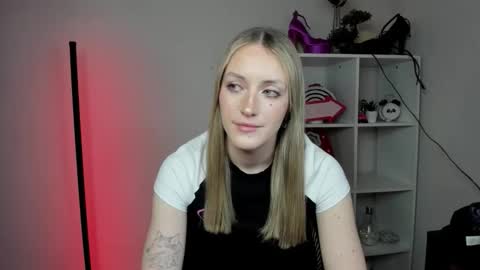 evelynblond online show from 03/19/26, 06:56