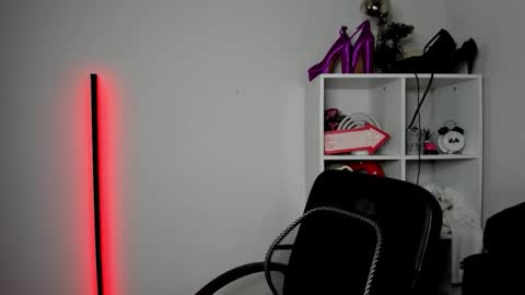 evelynblond online show from 04/29/26, 12:31