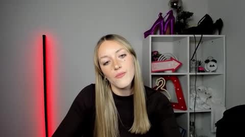 evelynblond online show from 04/29/26, 05:30