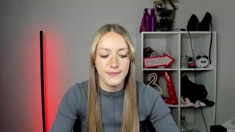 evelynblond online show from 05/11/26, 12:33