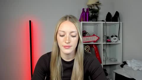 evelynblond online show from 05/18/26, 12:44