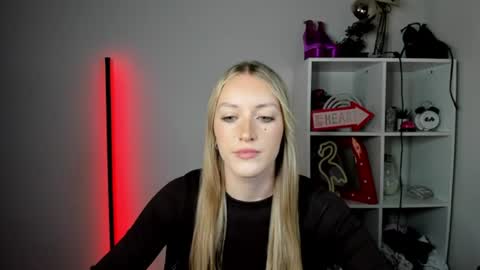 evelynblond online show from 06/12/26, 12:37