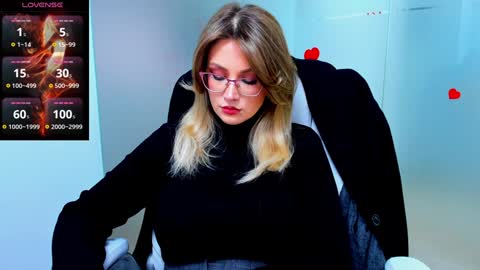 evelyne_rose online show from 02/07/25, 06:24
