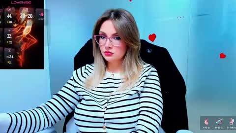 evelyne_rose online show from 02/19/25, 06:22