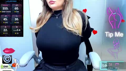 Snapshot of evelyne_rose chatting on 04/23/26, 05:19 evelyne_rose online show from 04/23/26, 05:19