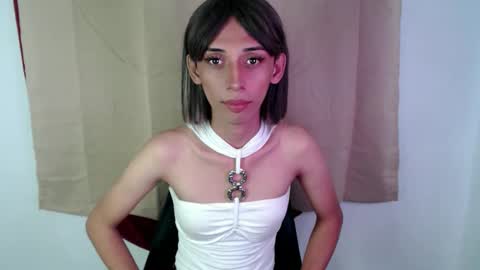 Snapshot of evelynfuck chatting on 06/07/26, 10:46 evelynfuck online show from 06/07/26, 10:46