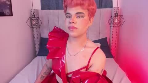 evelynn smith online show from 12/04/24, 04:05