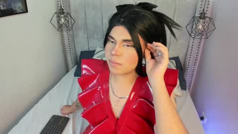 evelynn smith online show from 12/13/24, 01:22
