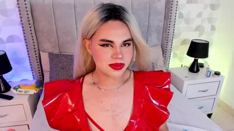 evelynn smith online show from 12/27/24, 01:39