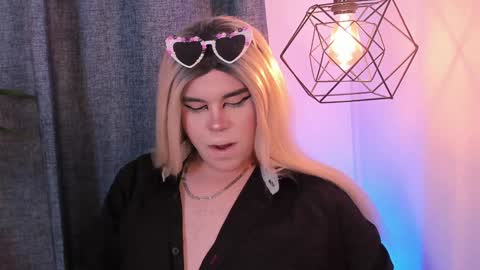 evelynn smith online show from 01/14/25, 08:04
