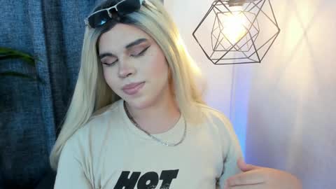 evelynn smith online show from 01/18/25, 07:58