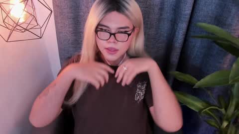 evelynn smith online show from 01/30/25, 03:40