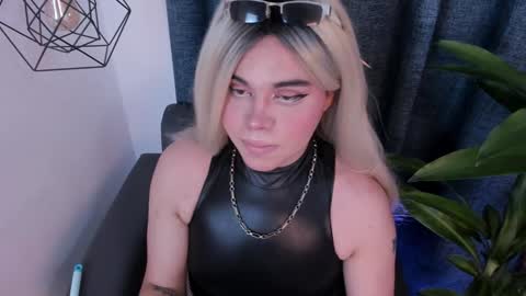 evelynn smith online show from 01/31/25, 04:06