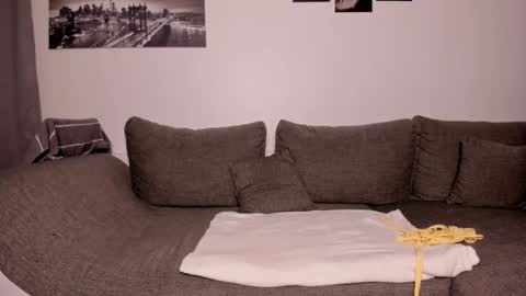 Evelyne online show from 03/09/25, 02:50