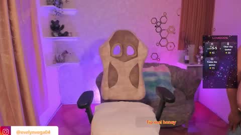 Bigboobs Evelyn Vega online show from 11/04/25, 03:16