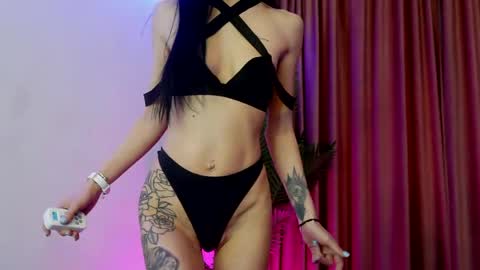 EvePosh online show from 04/22/26, 07:00