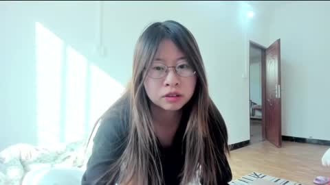 Snapshot of everhigh chatting on 01/12/25, 07:11 Coco online show from 01/12/25, 07:11