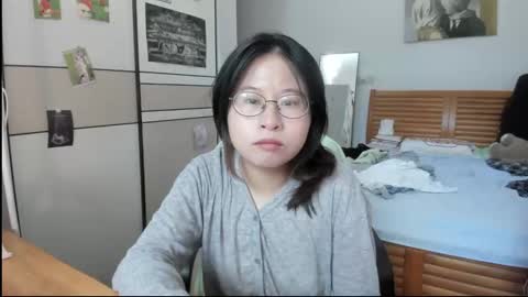 Snapshot of everhigh chatting on 10/06/25, 08:01 Coco online show from 10/06/25, 08:01