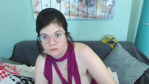 Everly online show from 02/11/25, 01:41
