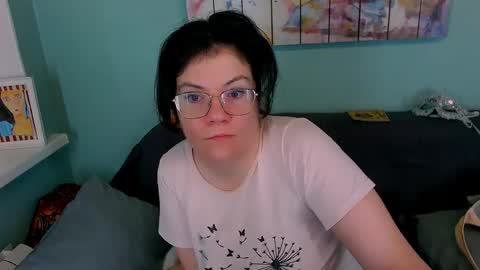 Everly online show from 03/16/26, 10:08