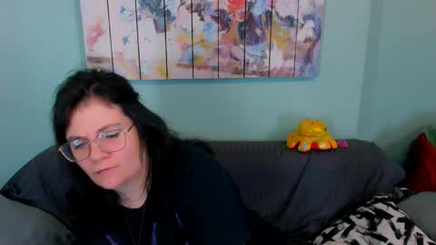 Everly online show from 04/24/26, 07:38