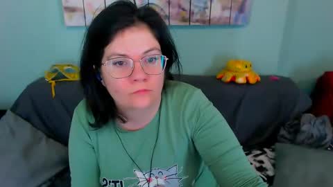 Everly online show from 05/03/26, 10:38